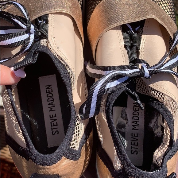 Steve Madden Arctic Cutout Trainers SIZE 7.5 - Picture 5 of 7